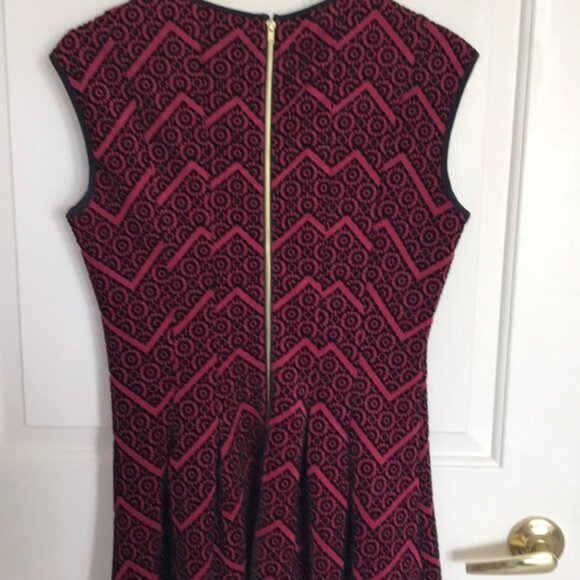 NWOT Holiday Dress - Picture 4 of 5